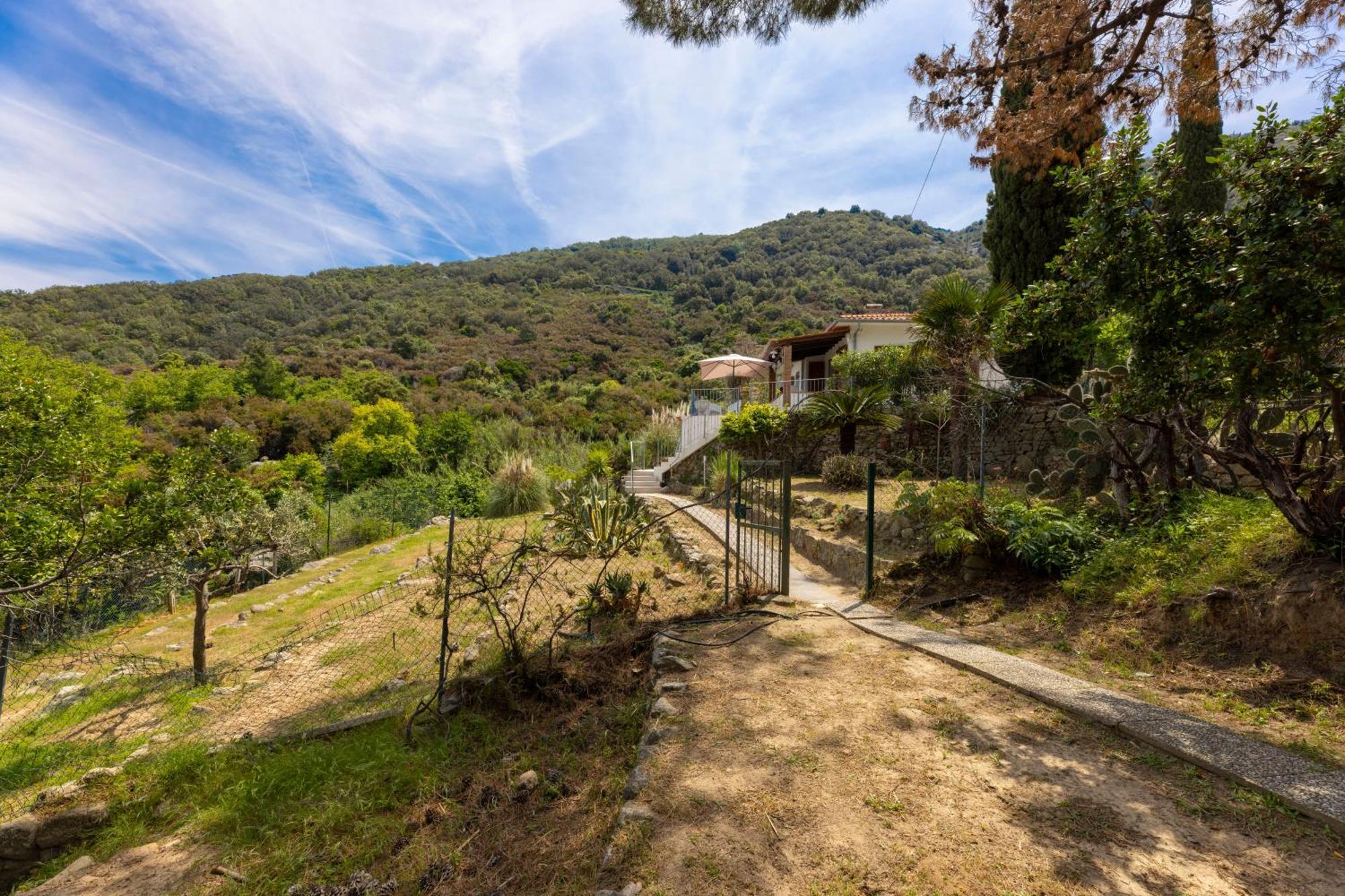 Casa Panoramica Bouganville SantʼAndrea المظهر الخارجي الصورة
