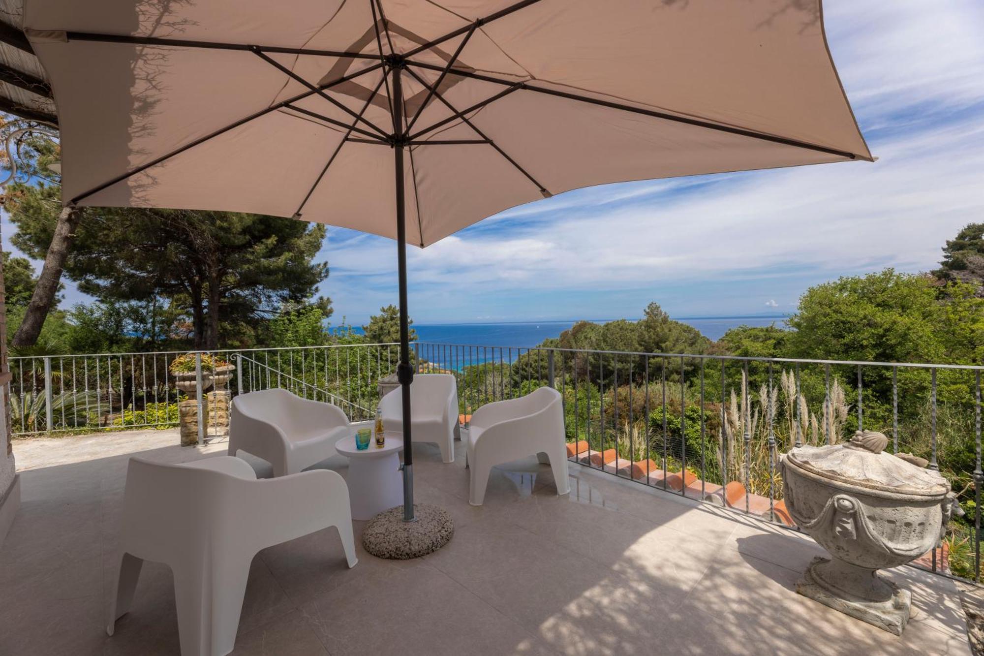 Casa Panoramica Bouganville SantʼAndrea المظهر الخارجي الصورة